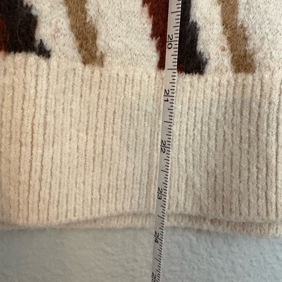 Evereve Georgia Chevron
Pullover Sweater Cream and Brown Large - Picture 7 of 7